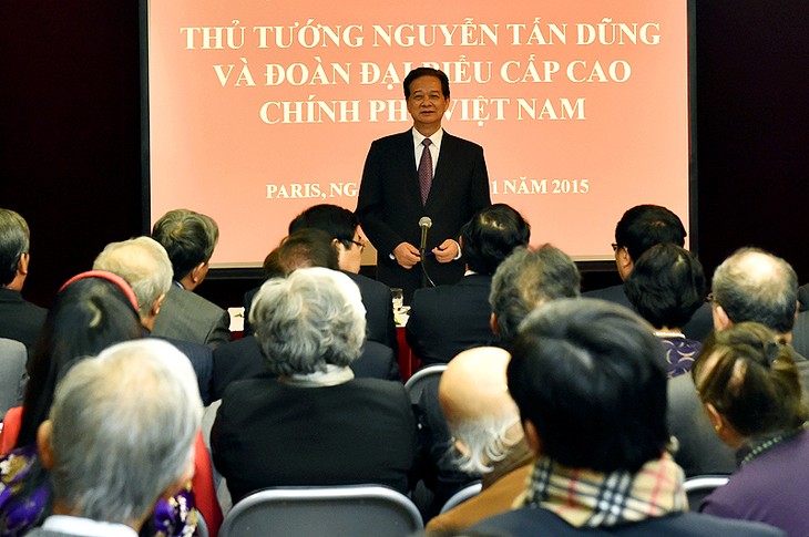 Le PM Nguyên Tân Dung a débuté sa visite en France - ảnh 1
